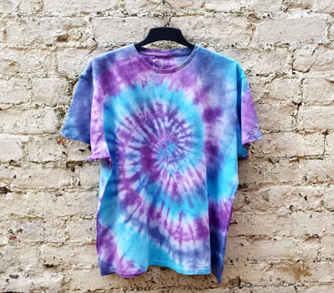 Colourful Creations: Tie-Dye T-Shirt Tutorial