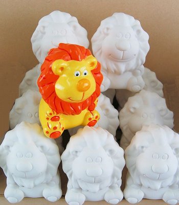 Country Love Crafts Party Time Lion (Carton Of 12)